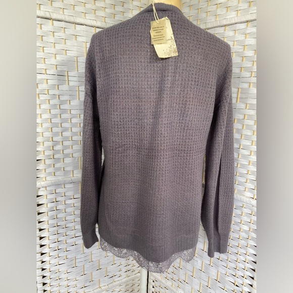 NWT Hem & Thread Waffle Knit Sweater Lace Trim Bottom Beautiful Lilac Color - Picture 14 of 16